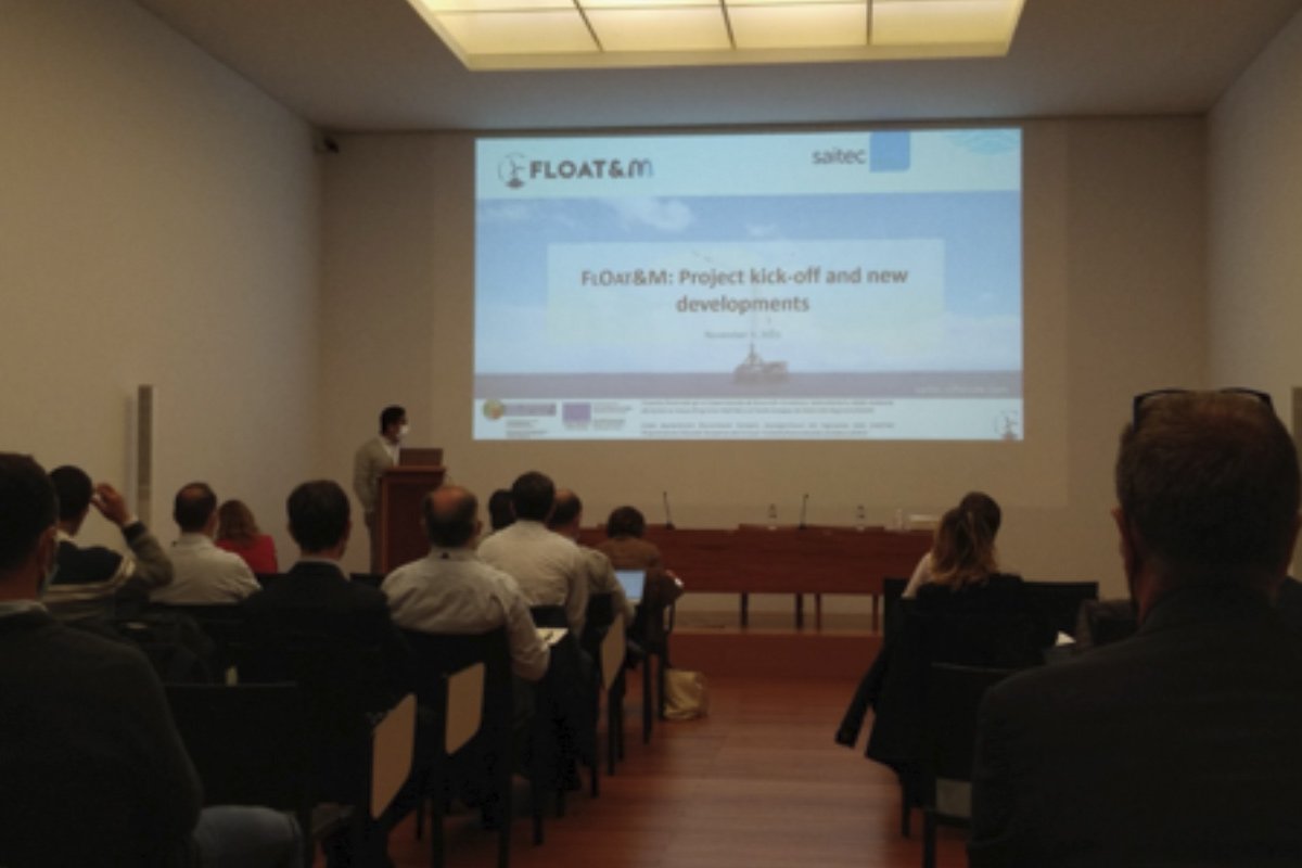 Carlos Garrido presentó el proyecto FLOAT&M en el Foro de Energía Eólica del Cluster